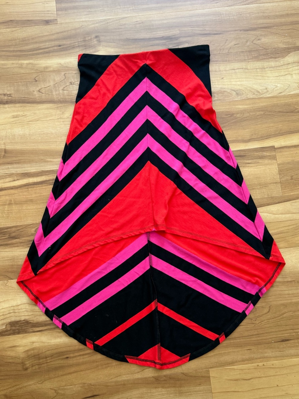 Bebe High-Low Chevron Stripe Skirt in Red and Pink
